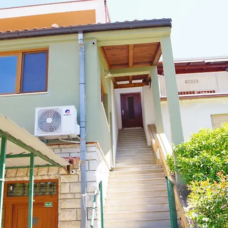 Gortanova Uvala Appartamento Pola