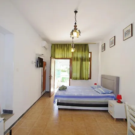 Gortanova Uvala * Pula