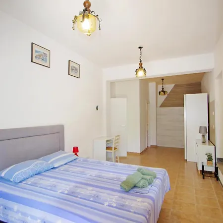 Gortanova Uvala Apartment *