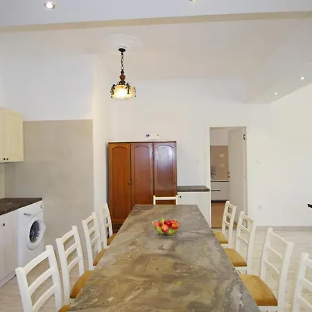 Gortanova Uvala Pola