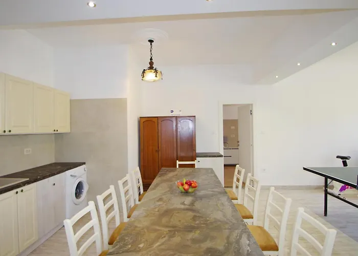 Gortanova Uvala 풀라